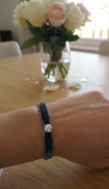 Pulsera Terciopelo con Abalorio Plata Modelo Azul
